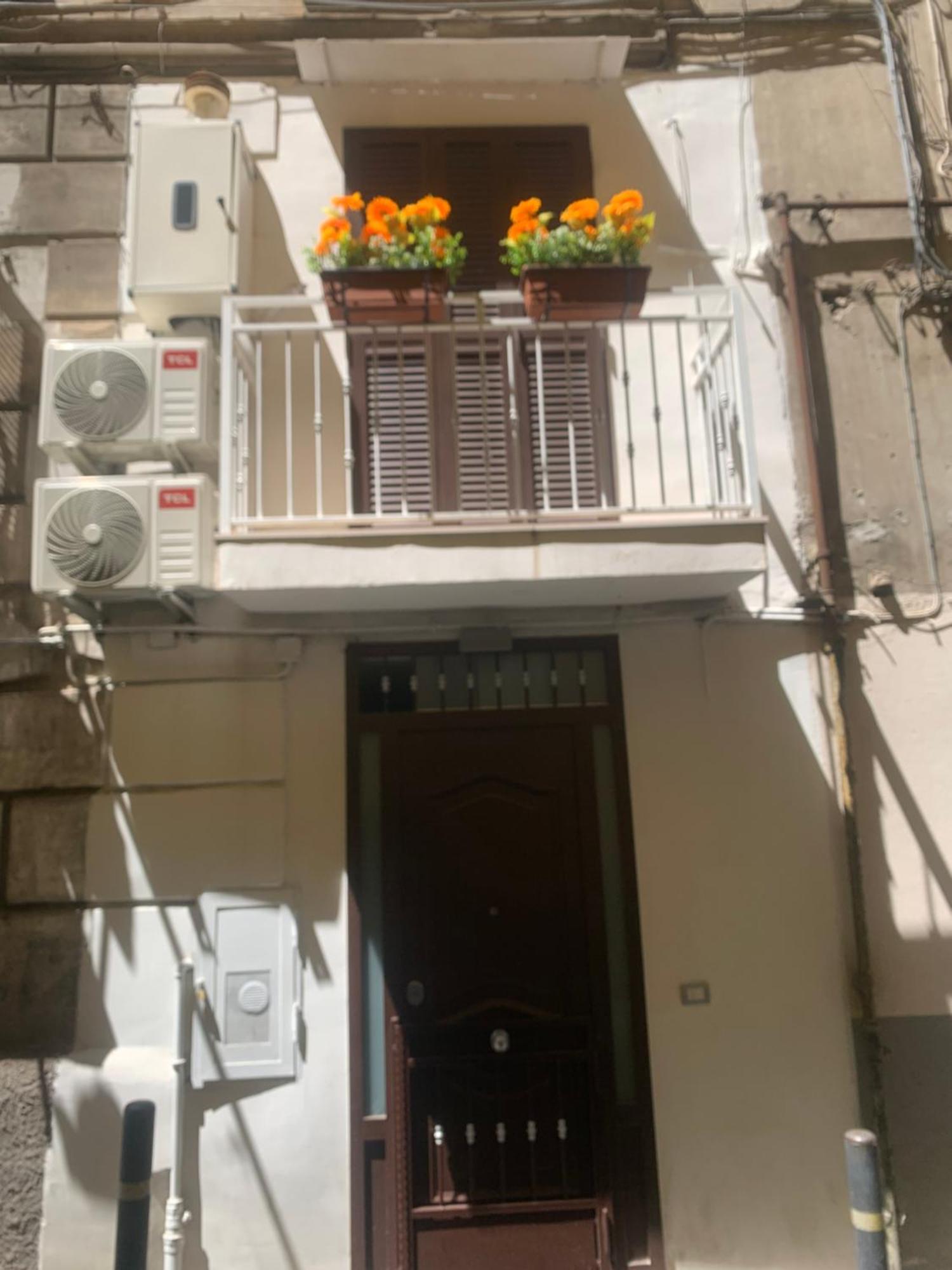 Viky House Chiaja 1 Apartment Naples Exterior photo